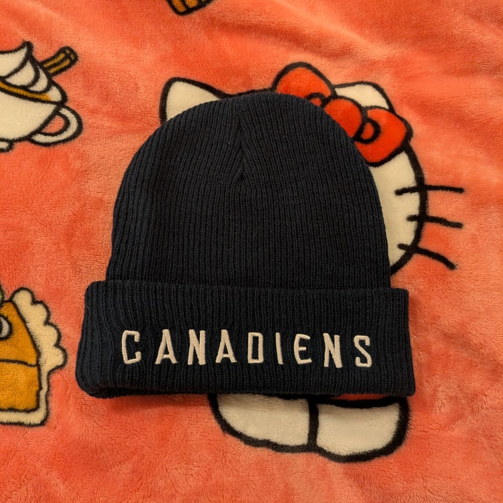 Chic Women's Knit Montreal Canadiens Winter Beanie Toque Hat LIMITED EDITION